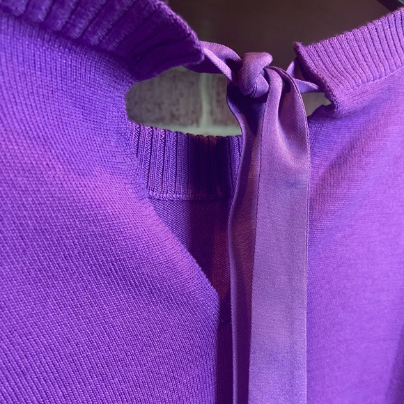 ST. JOHN Purple Knit Sweater with Silk Hem and Tie Back, Size L - Picture 10 of 14